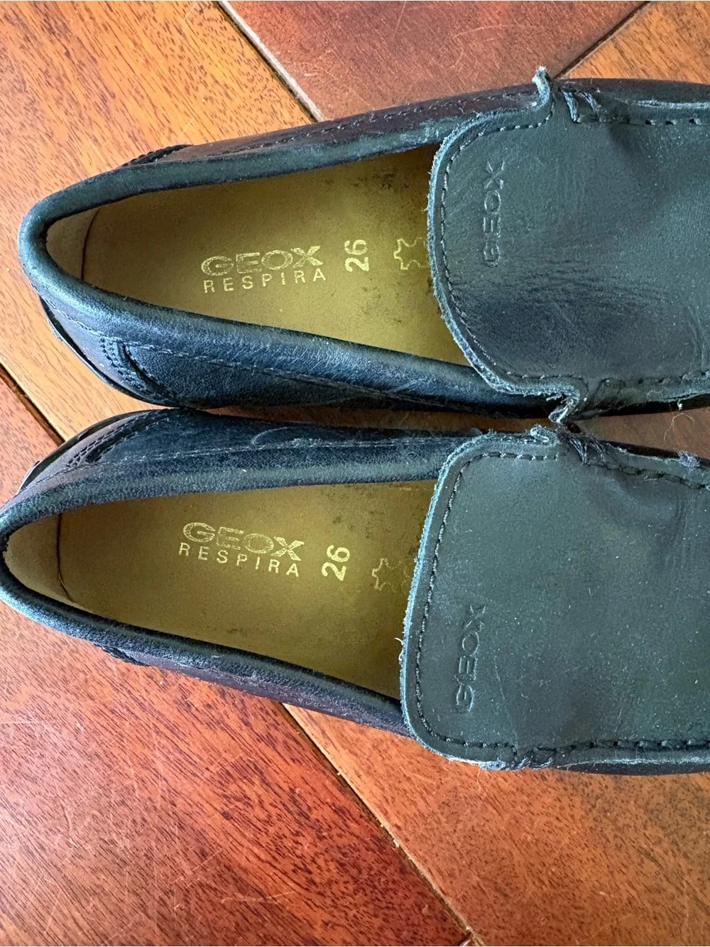 Geox Respira Boys Black Leather Slip-On Loafers EU 26 Like New
